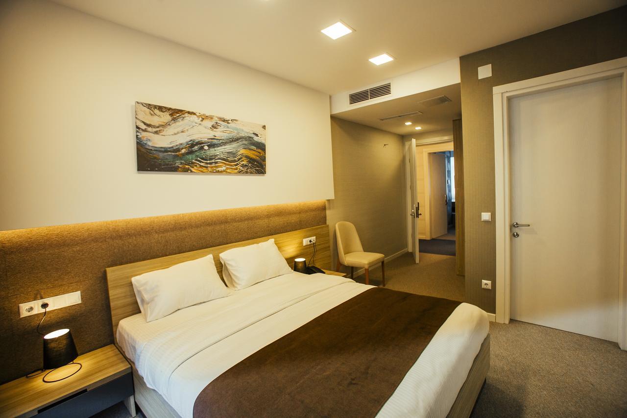 Hotel West Μπατούμι Εξωτερικό φωτογραφία