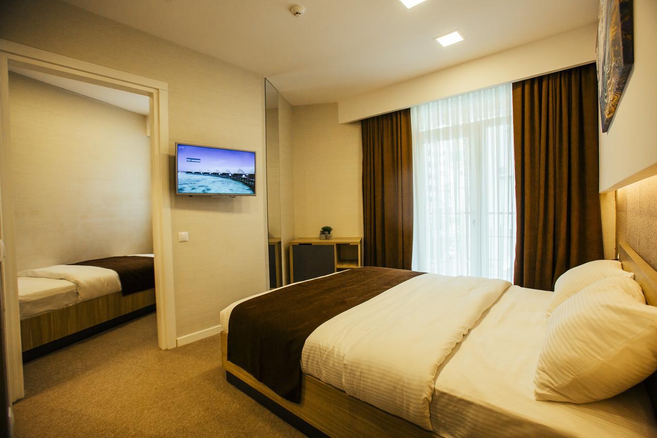 Hotel West Μπατούμι Εξωτερικό φωτογραφία