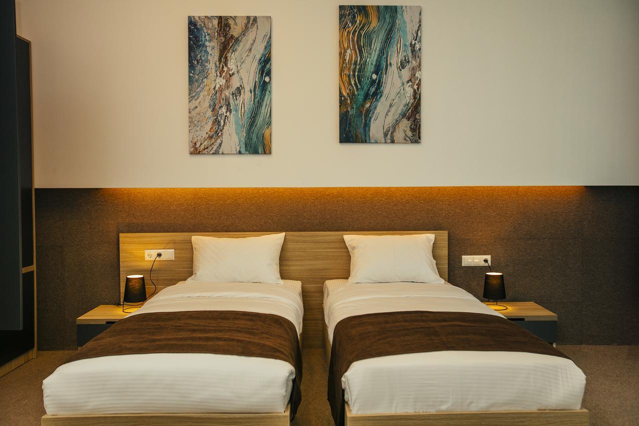 Hotel West Μπατούμι Εξωτερικό φωτογραφία