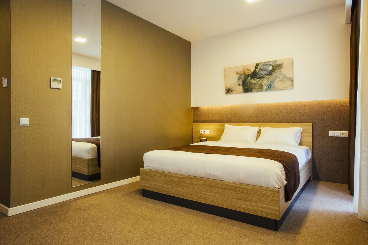 Hotel West Μπατούμι Εξωτερικό φωτογραφία
